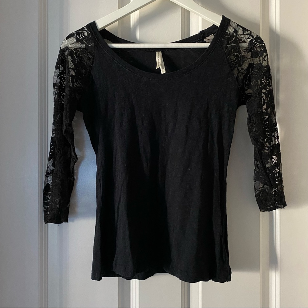 🌸3/$30🌸 Color Story Girls’ Lace 3/4 Sleeve Scoop Neck Top